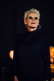 Born june 9, 1960 swedish singer and song writer that has won several swedish music awards. Eva Dahlgren Linne Way Out West Goteborg Rockfoto Nu