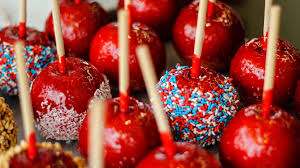 Tanghulu Recipe Here S How To Make This Sweet Chinese Delicacy Recipe Candy Apples Apple Recipes Candy Apple Recipe