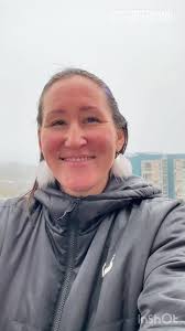 How we speak Greenlandic without words. Day 77 of 100. , Music: Outside,  Musician: @ikonmusic #greenland #language #greenlandic #bodylanguage #words 