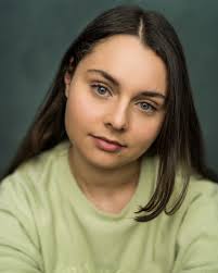 Carmen Holloway's Instagram, Twitter & Facebook