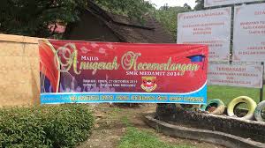 0 ratings0% found this document useful (0 votes). Banner Majlis Anugerah Kecemerlangan Krw Design Printing Facebook