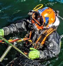 Pin By William Hammond On My Dive Buddies Technical Diving Navy Diver Diving