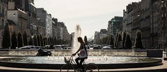 It has more than 200,000 inhabitants, of whom about 60,000 are students. Rennes Was Kann Man Dort Sehen Erleben Probieren