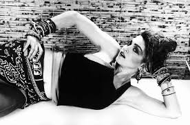 I love how my armpit hair sticks out my sides. Underarm Hair 17 Women Who Prove It S The Ultimate Show Of Confidence Vogue