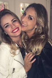 Caroline de oliveira saad gattaz, better known as carol gattaz, is a female volleyball player from brazil. Pioneira Do Volei Em Se Revelar Lesbica Carol Gattaz Estreia Aos 39 Anos Numa Olimpiada Nao Me Arrependo Retratos Da Bola Extra Online