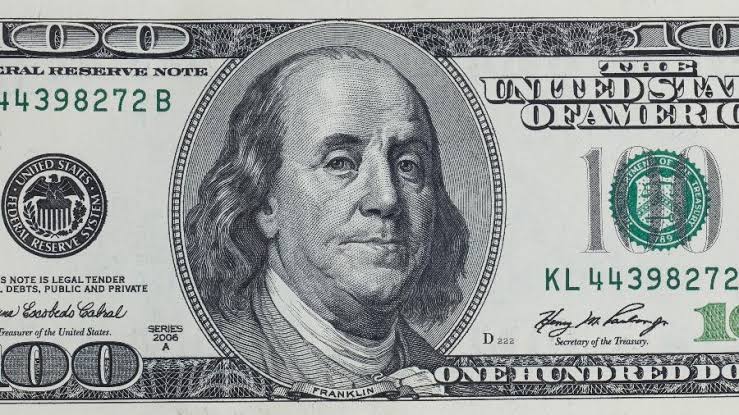 Resultado de imagem para O dólar bate recordes em sua cotação na história"