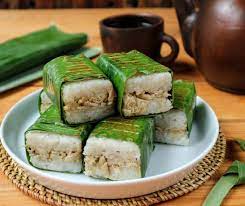 Teks deskripsi klepon bahasa jawa ngoko. 7 Kue Tradisional Yang Dibungkus Daun Pisang Enak Banget Sih Ini