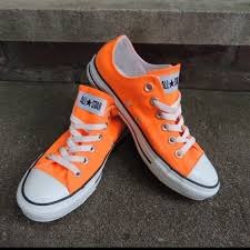 Black And Orange Converse Converse Neon Orange Size 7 Super Cute Neon Orange Converse Size 7 Like New Condition Worn Once Converse Shoes Athleti Converse Shoes Converse Orange Shoes