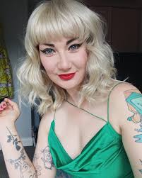 🌈Reasons to be cheerful: 1) it's Friday, 2) we're over halfway through the  long trudge of Janauary and 3) the Gap Days roll