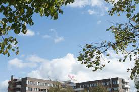 De roer bij roermond was rond het middaguur op het hoogst, de maas is daar komende nacht het ziekenhuis viecuri in venlo wordt geëvacueerd vanwege de hoogwaterstand in de maas. Viecuri Medisch Centrum Linkedin