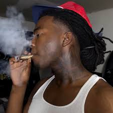 Is 13.5-13.8 volts sufficient to run a 1200 watt amp and 400 watt 4 channel  in a 99 Expedition?