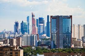 La ville est un mémorial à ciel ouvert de la seconde guerre mondiale. Moscou Russie 20 Juin Batiments De La Ville De Moscou En Russie Le 20 Juin 2013 La Ville De Moscou Est Nouveau Quartier Commercial Du Centre De Moscou Situe Pres Du