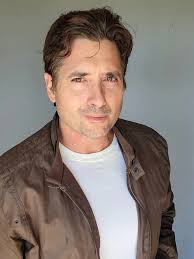 Maybe acceptable headshots. . . . #actorslife🎬 #headshot #guilebranco  #headshots #losangeles #instaactor