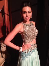Download Karishma Kapoor In White Saree Wallpaper Hd Free Uploaded By Nidhi Wallpaper Id 62713 Mrpopat Only high quality pics and photos with karisma kapoor. download karishma kapoor in white saree