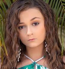 Age, height, birthday & parents. Sophie Fergi Wiki Boyfriend Mom Net Worth Height Dad Siblings Ex