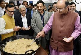In your favorite bag styles, include totes, messengers, backpacks, oversized purses, wallets, and shoulders with multiple pockets and large compartments. Budget 2018 How Finance Ministry Keeps Budget A Secret