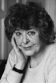 I think I've mentioned her a few times before, but I want to take a moment  to appreciate Diana Wynne-Jones. She wrote so many noverls during her  lifetime, most famously Howl's Moving