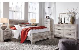 Finde in unserem vielfältigen sortiment ideen für jeden raum. Effie 6 Drawer Dresser Ashley Furniture Homestore