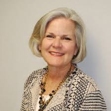 Doreen Fox's Instagram, Twitter & Facebook