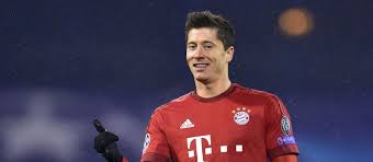 The pole's current contract in germany runs until 2023. Robert Lewandowski S Agent Confirms He Will Not Leave Bayern Munich This Summer