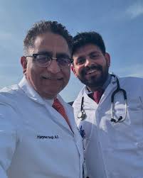 Good to work with smart and intelligent medical students. All the way from  DMC, Ludhiana to Northwest Health. Welcome Samneet to Indiana