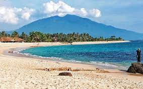 Dulunya tempat wisata ini bernama laguna helau resort, namun. Pantai Laguna Helau Lampung Kalianda Wisata Yang Tidak Boleh Di Lewatkan Para Wisatawan Dunia Wisata