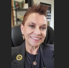 In honor of Independence Day we picked the most American Knight we have. He  may represent France but those colors are Red, White and Blue! And I guess  that France help a