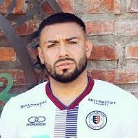 Leo Espinoza's Instagram, Twitter & Facebook