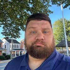 Marilyn Gade's Instagram, Twitter & Facebook