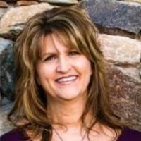 Melissa Tornabene's Instagram, Twitter & Facebook