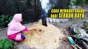 Narasi umat dalam persoalan aksi ini, menurut saya hanyalah bagian hanya bisa dibunyikan dan dikomodifikasikan saat dibenturkan dengan dua hal. Membuat Arang Dari Serbuk Kayu Untuk Suburkan Media Tanam Lombok Organik