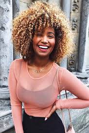 Many People Think That If They Have Curly Hair This Is Just A Flaw But This Is Not True Lu Curly Hair Styles Naturally Curly Hair Styles Natural Hair Styles