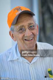 American artist Frank Stella, wearing a 'squash' t-shirt, in his... News  Photo