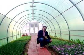 Singurul lucru la care trebuiue sa te gandesti pe langa constructia clasica este. Cel Mai Ieftin Solar Din Romania CostÄƒ 275 De Euro È™i Poate Fi Livrat Oriunde In È›arÄƒ
