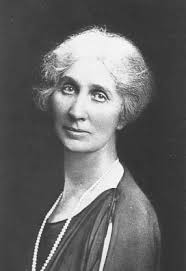 CFUW Victoria History 2014 for IFUW.indd