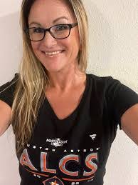 Jessica Dingle's Instagram, Twitter & Facebook