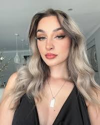 Ellie Moss's Instagram, Twitter & Facebook