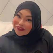 Go Go Aston Martin F1 in today's race. Lovely weather today and great buzz  and energy at Silverstone. Thank you to our clients for sharing this  partnership (and friendship) with Citi. Tom