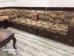 كنب بني متصل