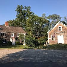 Oldest houses in the united states de vargas street house de vargas street house, located at 215 east de vargas street on the eastern side of old santa fe trail in santa fe, new mexico within the barrio de analco historic district, is one of the oldest buildings in america. Nye Homestead Is One Of The Oldest Houses In America Dating Back To 1678 Filled With Antiques Picture Of Nye Museum East Sandwich Tripadvisor