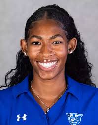 Sandy Sierra's Instagram, Twitter & Facebook