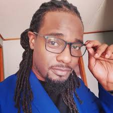 How to remove this stone from tires? Everyone give an idea. 😭😭