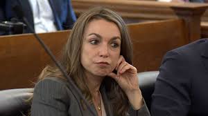 Karen Ree's Instagram, Twitter & Facebook