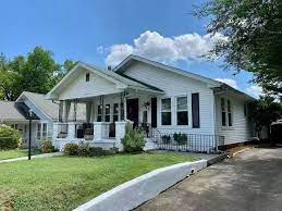 Page 9 Lindbergh Forest Knoxville Tn Real Estate Homes For Sale Realtor Com In 2021 Estate Homes Real Estate Knoxville