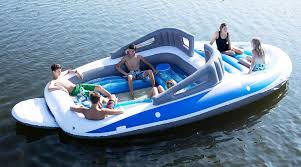 Dieses Aufblasbare Speedboat Ist Das Must Have Fur Den Sommer Aufblasbares Boot Motorboote Bootfahren