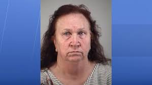 Detention center worker accused of bringing drugs to inmate