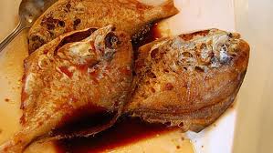 Pastikan ikan bawal emas yang dipilih tu segar ye. Resep Ikan Bawal Goreng Mentega Gurih Bikin Nagih Lifestyle Fimela Com