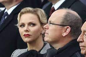 Die aktuellsten news und der heißeste gossip. Charlene De Monaco Humiliee La Princesse A Avale Des Couleuvres Pour Vivre Avec Albert