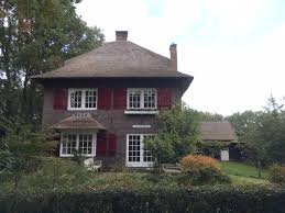 Every day a selection of the best articles from the newspapers appears on nu.nl. Roxane Van Iperen Ontsluit Geheim Hooge Nest Buurt En Regio