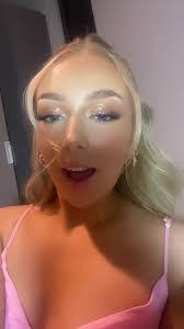 Cora Hall's Instagram, Twitter & Facebook